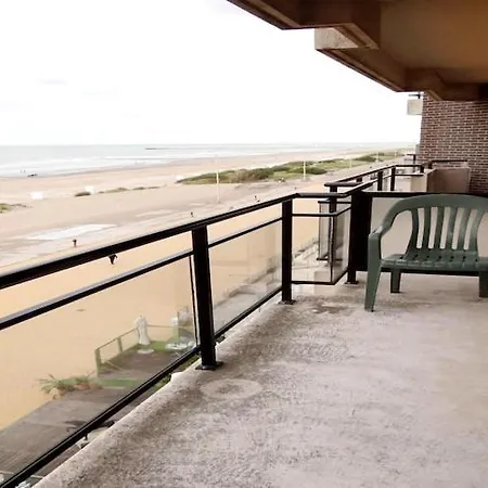 דירה In With Balcony