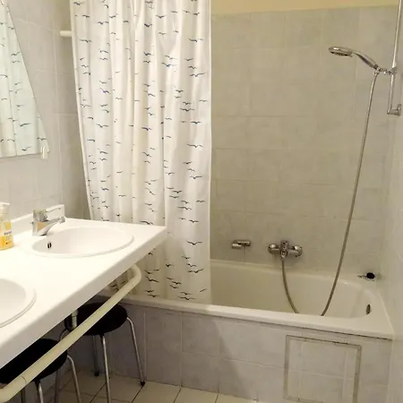 In With Balcony דירה ניופורט